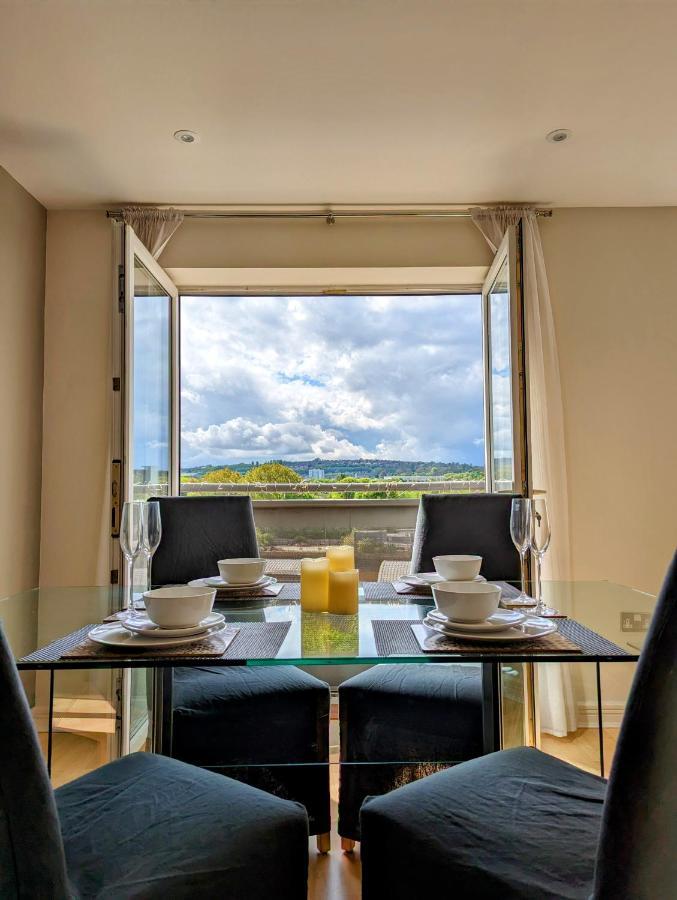 Quayside Apartment With Riverside Views & Parking Newcastle-upon-Tyne Exteriör bild